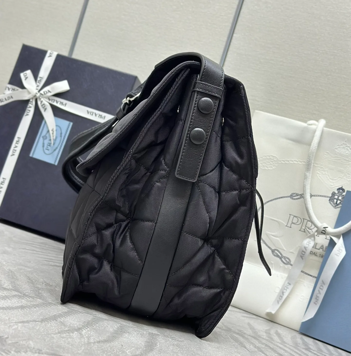 Сумки На Ремне Женские Prada 11682054