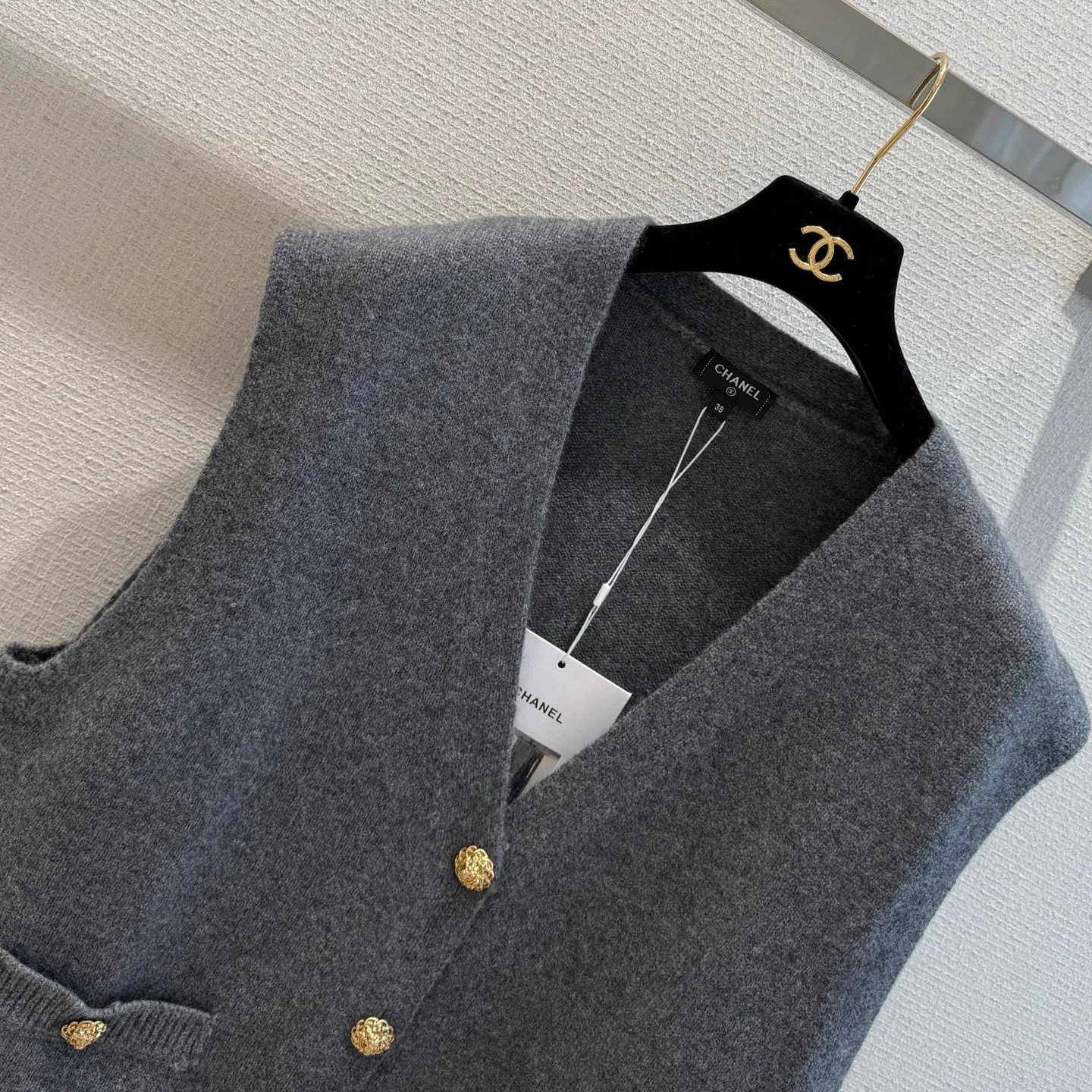 Жилеты Женские Chanel 18727318