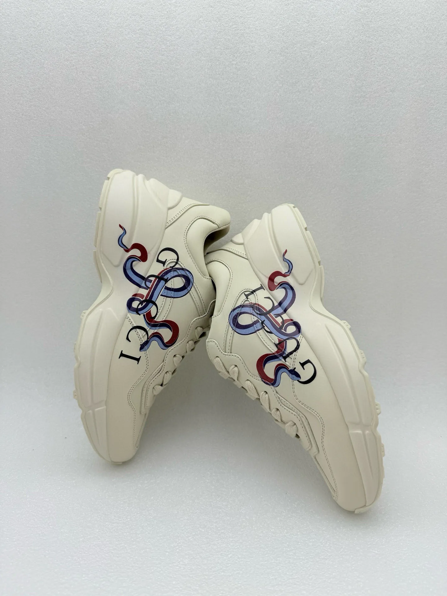 Кроссовки Женские Gucci 6033997