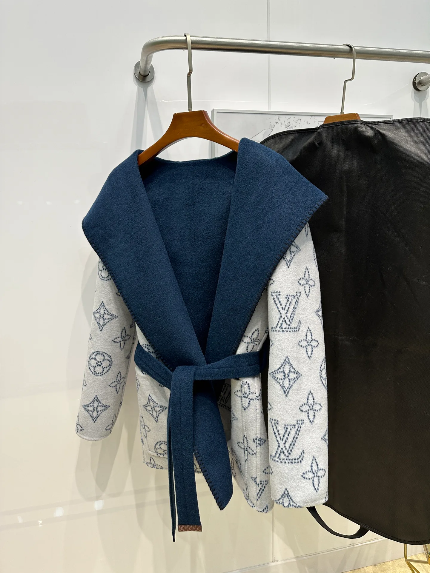 Пальто Женские Louis Vuitton 793737