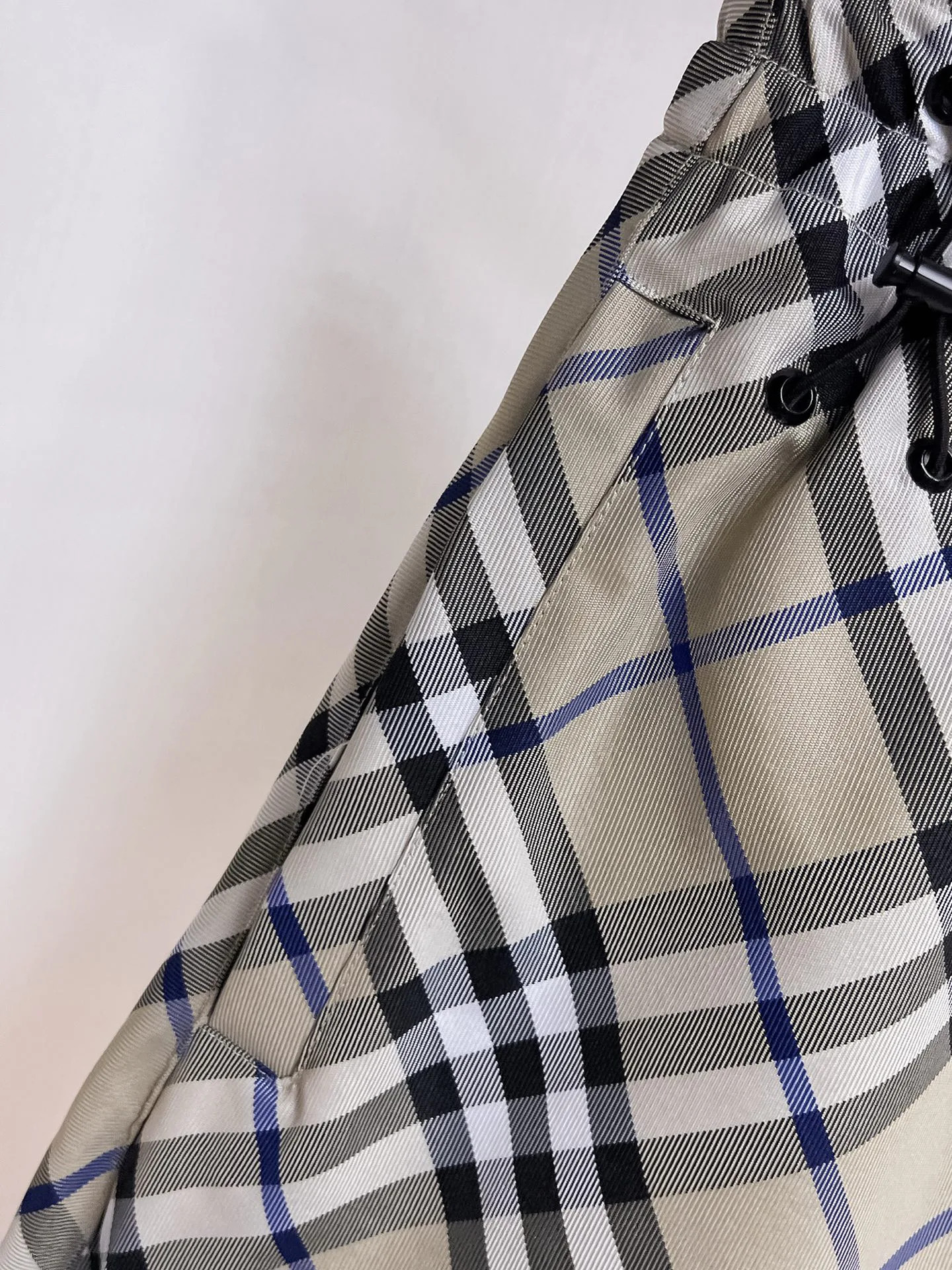 Шорты Мужские Burberry 13417563