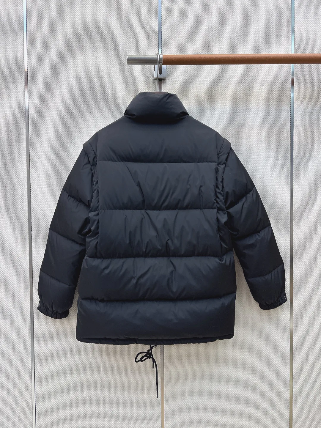 Куртки И Пуховики Женские Prada 18348218