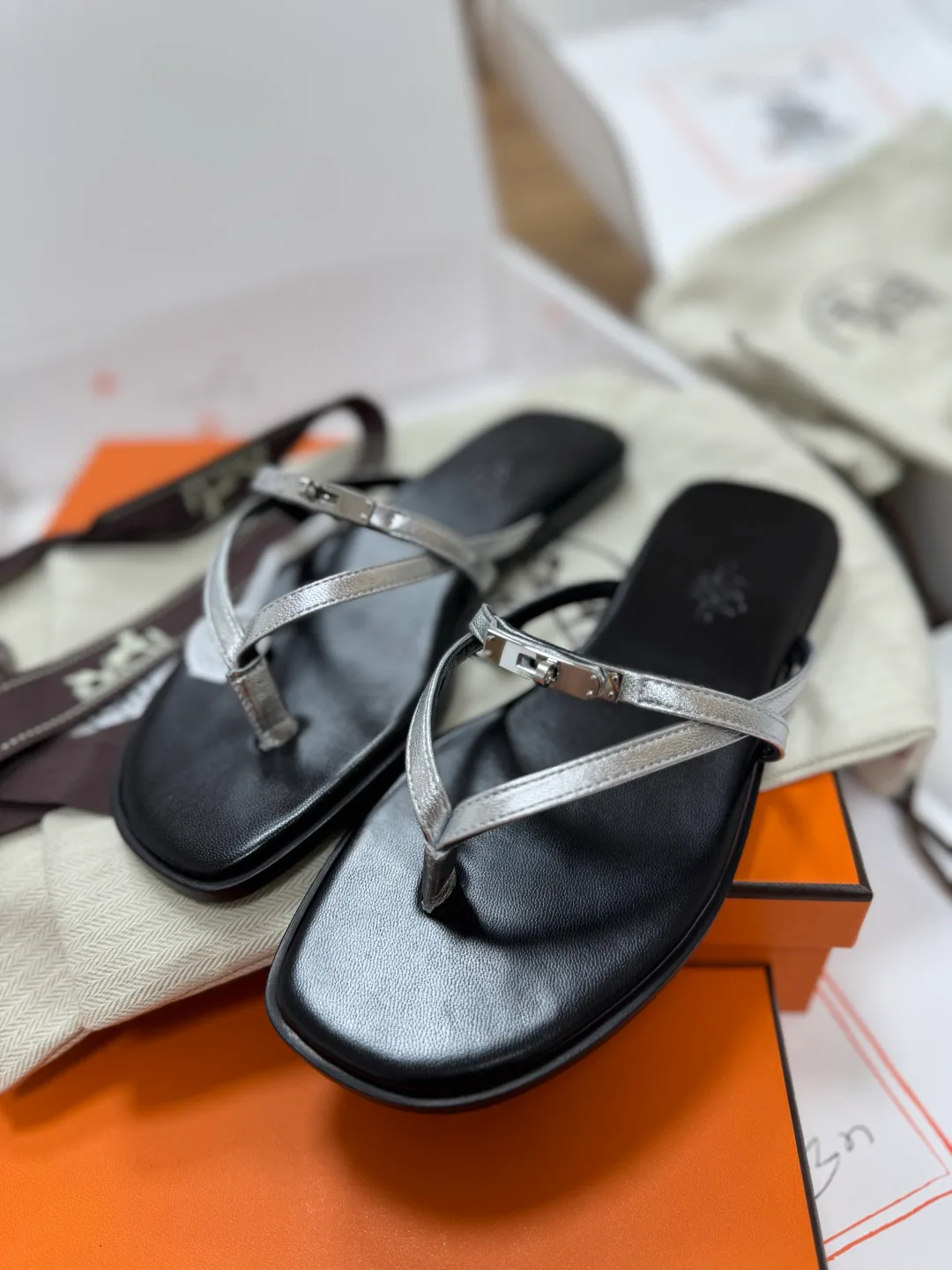 Шлепанцы Женские Hermes 13930285