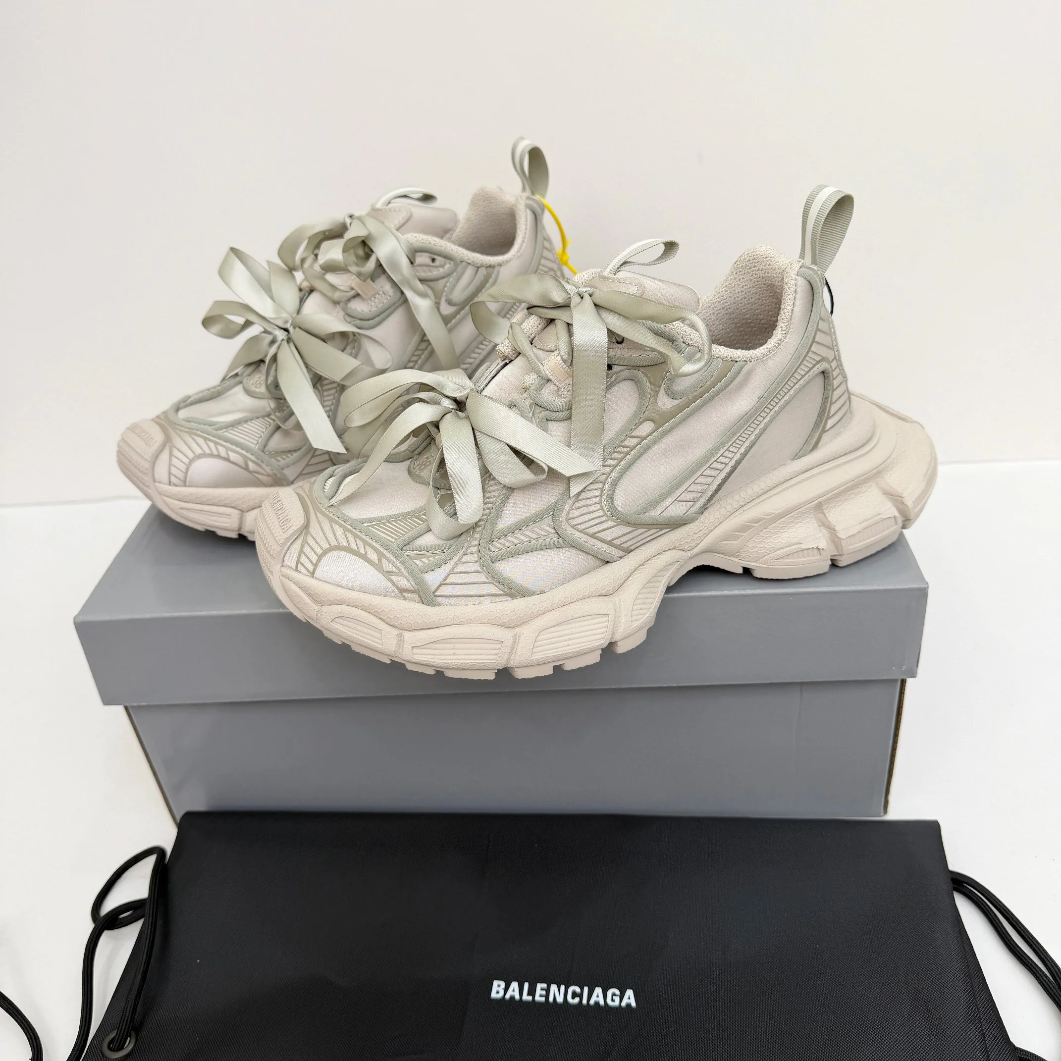 Кроссовки Женские Balenciaga 6239927