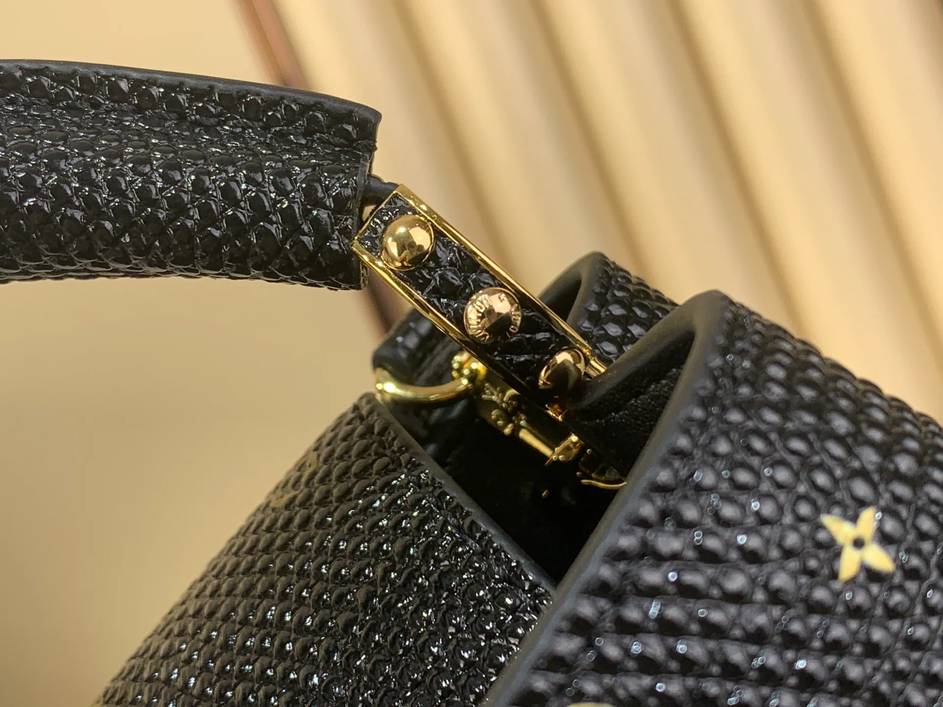 Клатчи Женские Louis Vuitton 11509354