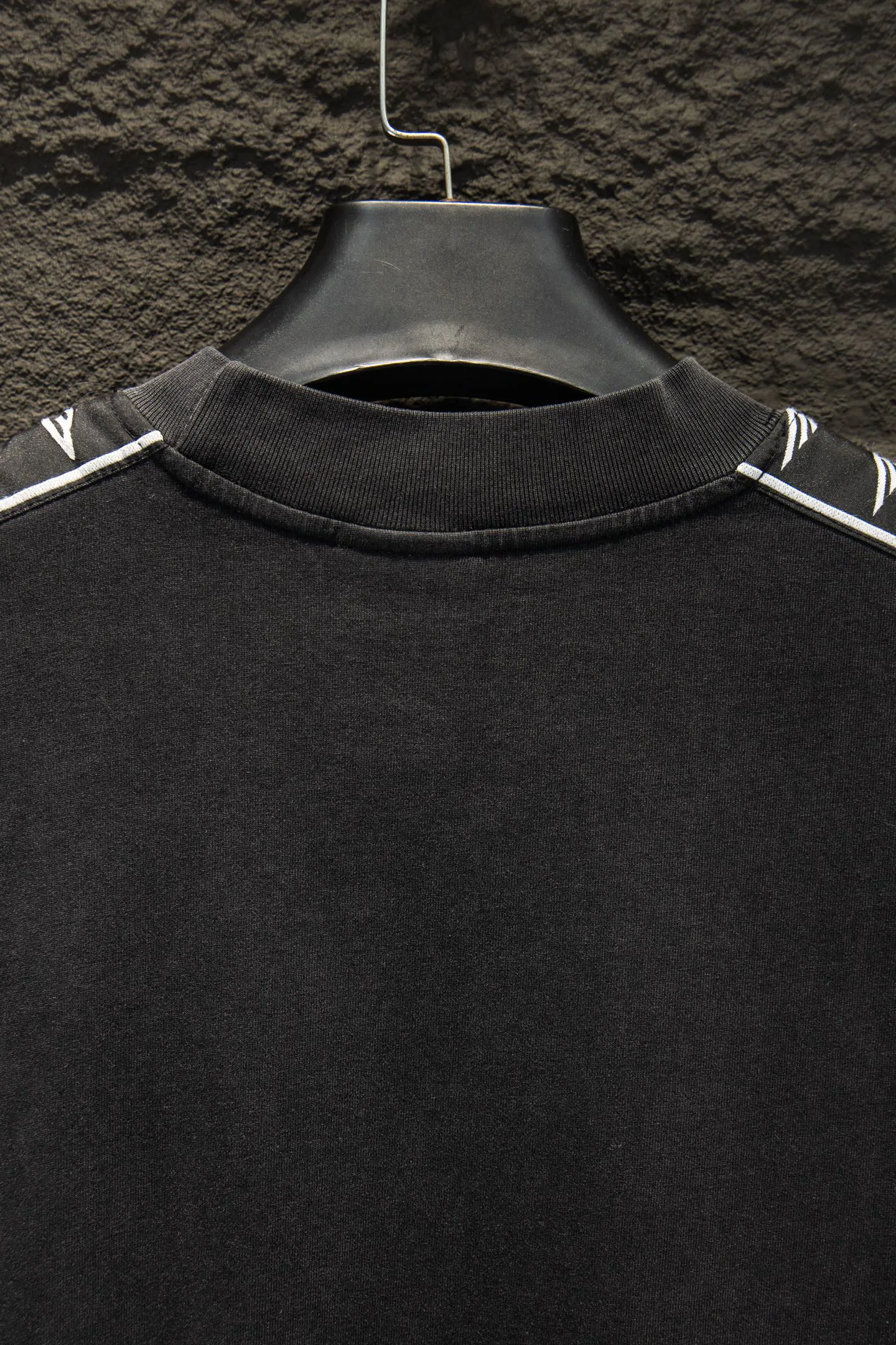 Футболки Женские Balenciaga 9596368