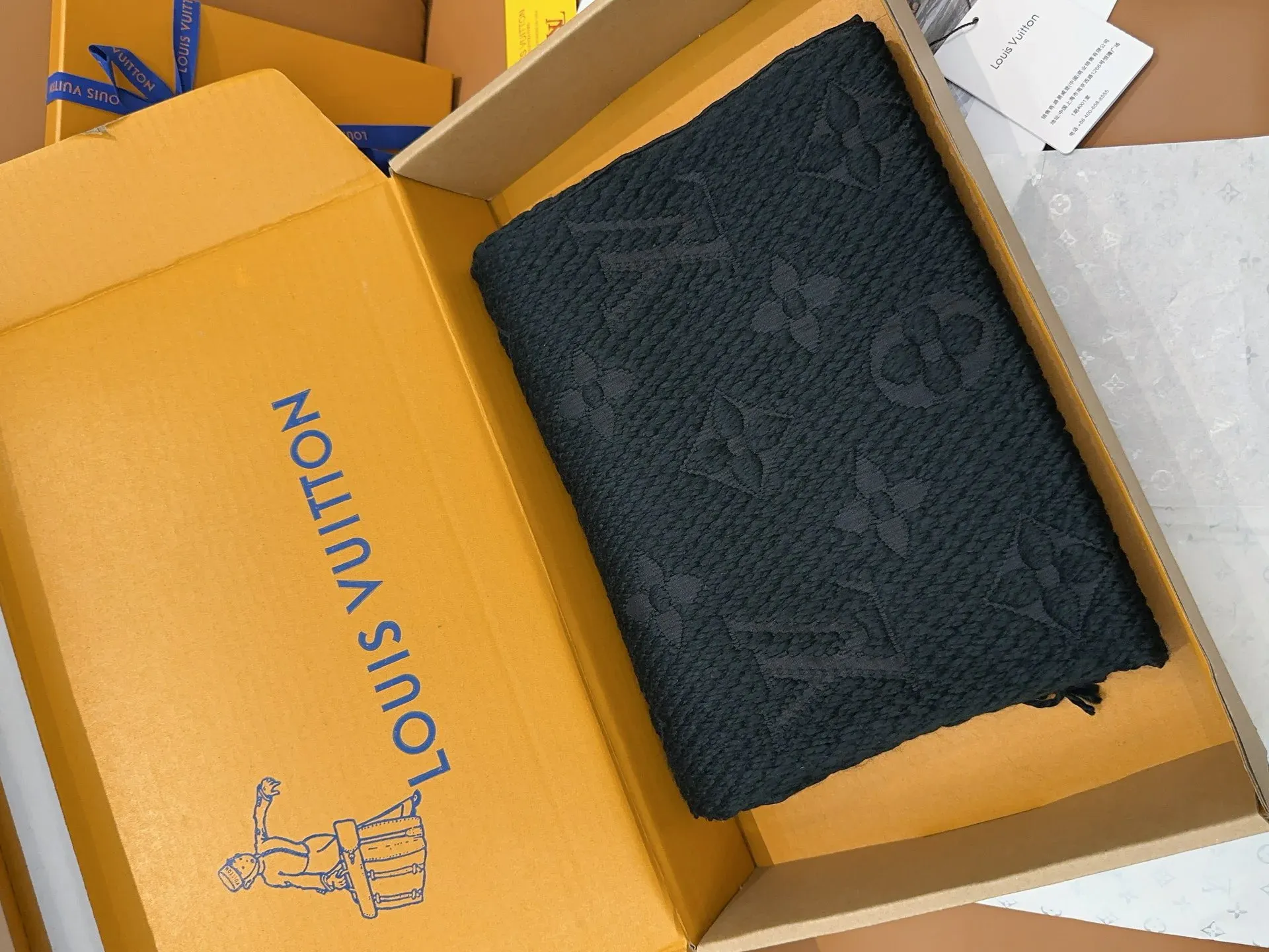 Шарфы Louis Vuitton 386967