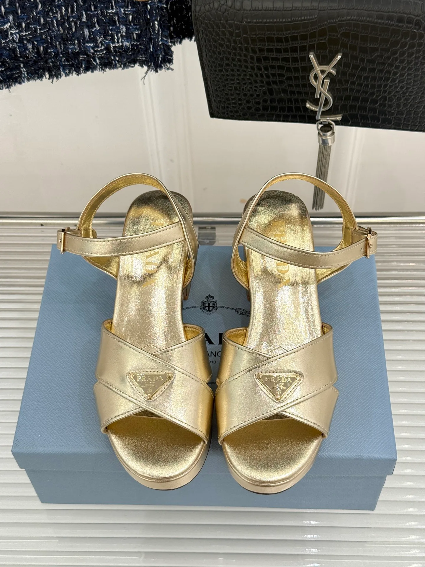 Босоножки Женские Prada 17896705