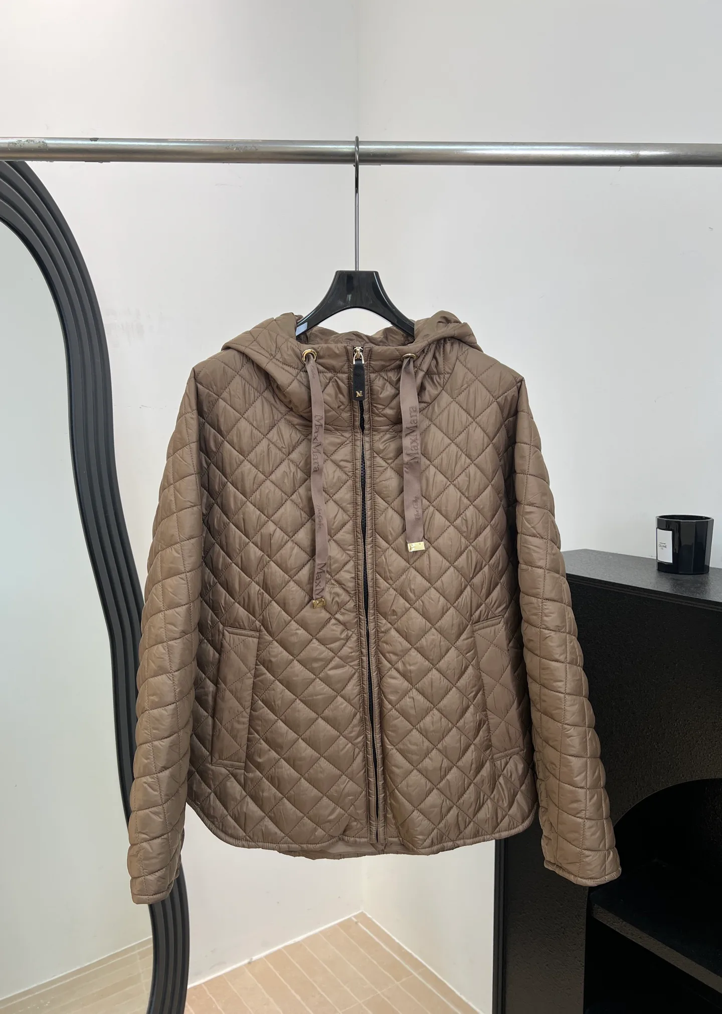 Куртки И Пуховики Женские Max Mara 19930111