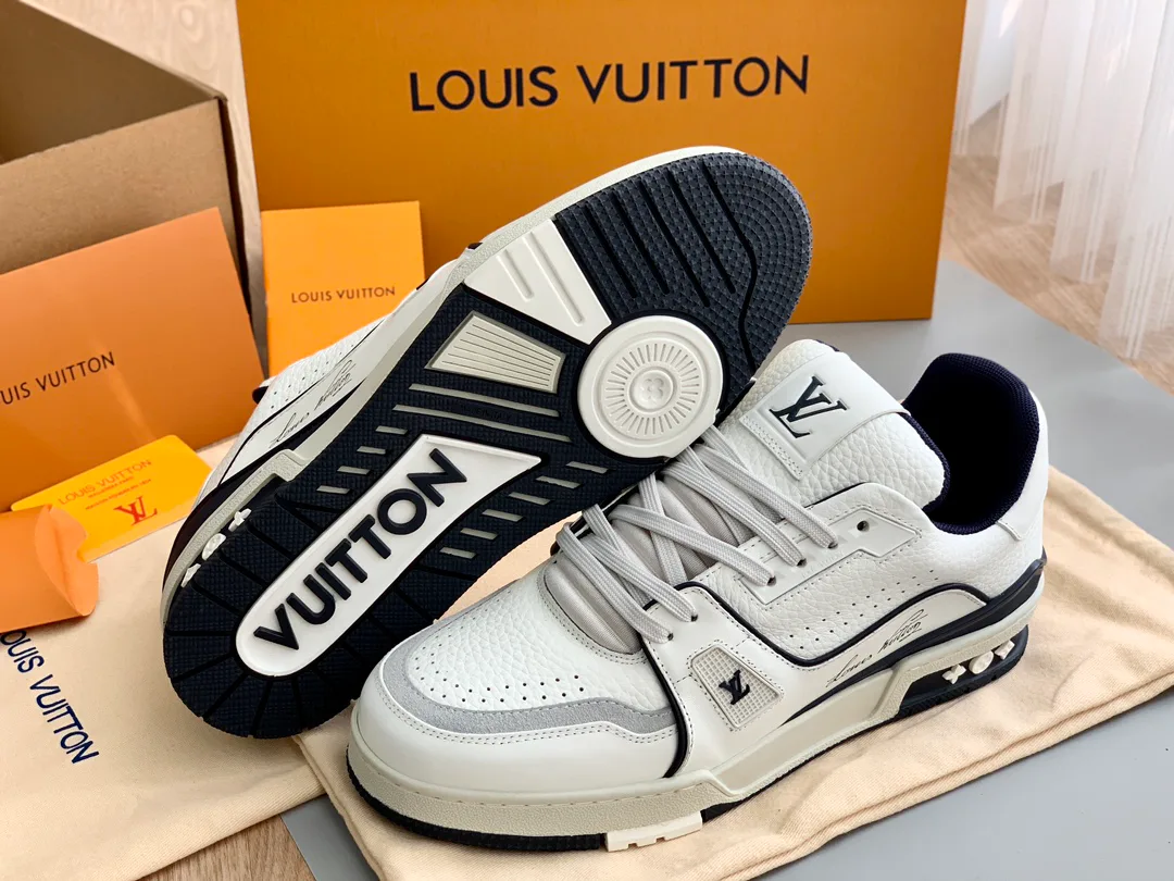 Кроссовки Женские Louis Vuitton 18014141