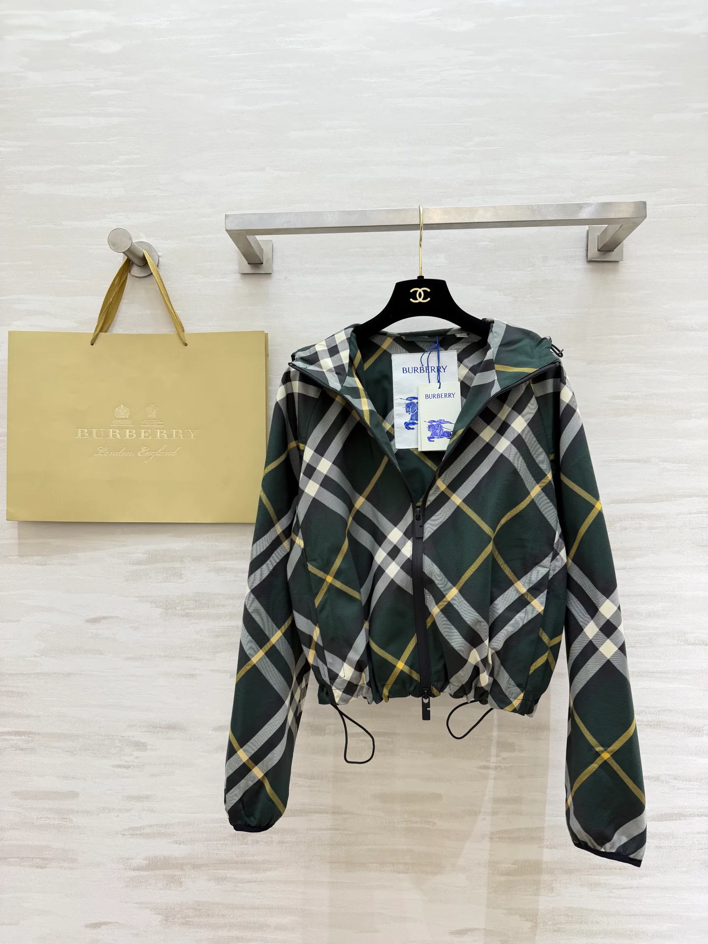 Куртки И Пуховики Женские Burberry 11272136