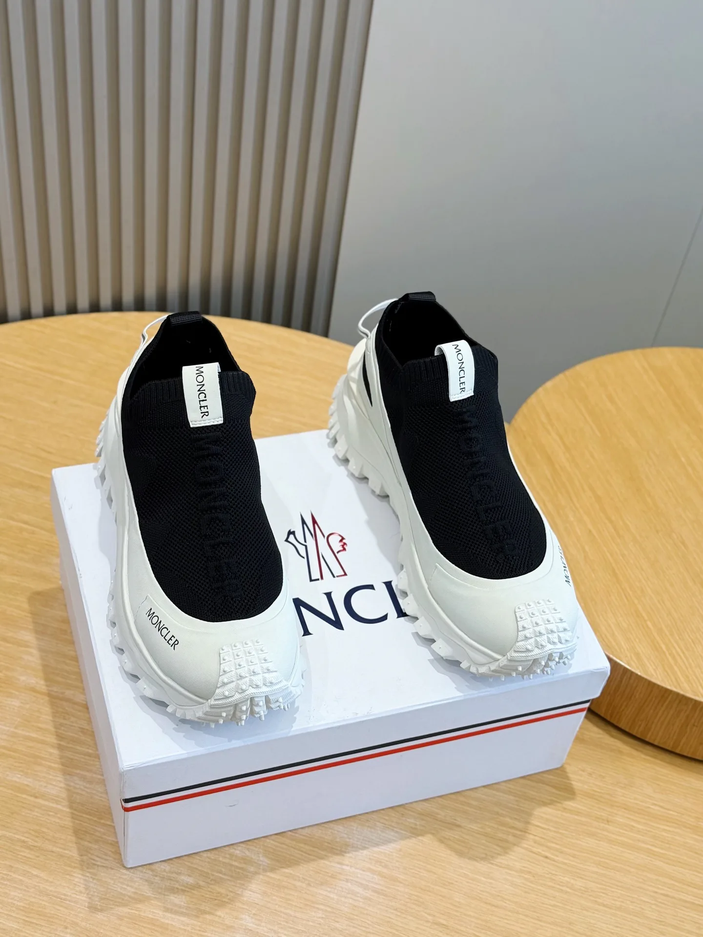 Кроссовки Мужские Moncler 19678439