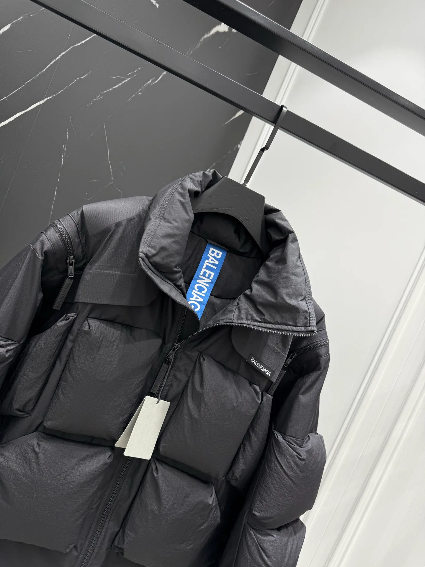 Куртки И Пуховики Женские Balenciaga 1516615