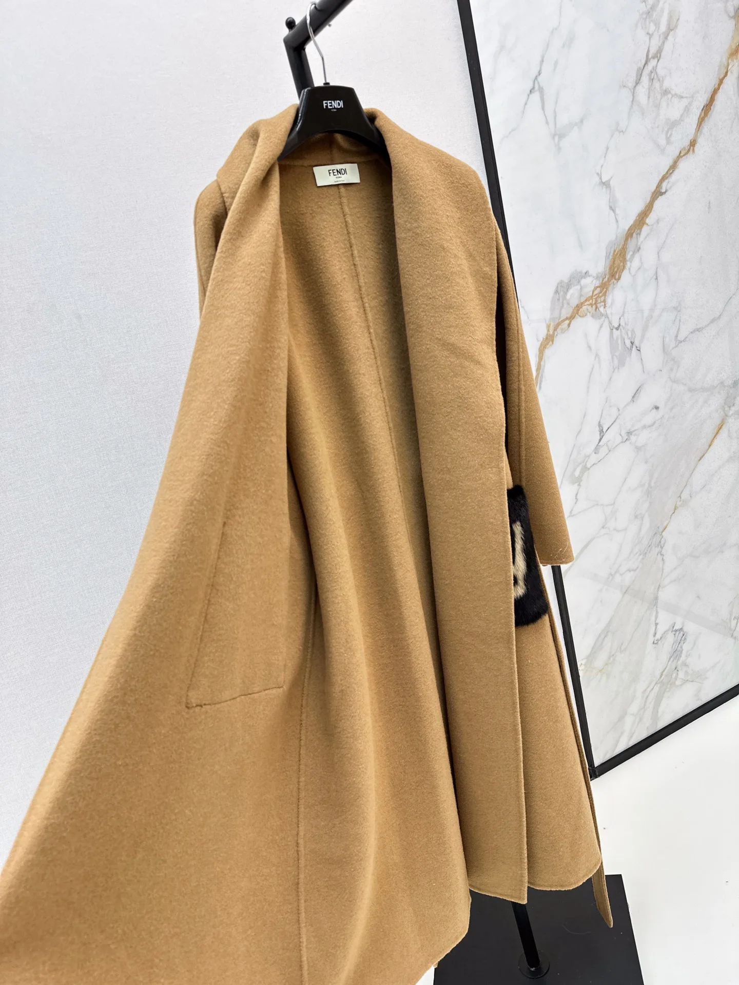 Пальто Женские Fendi 18253116