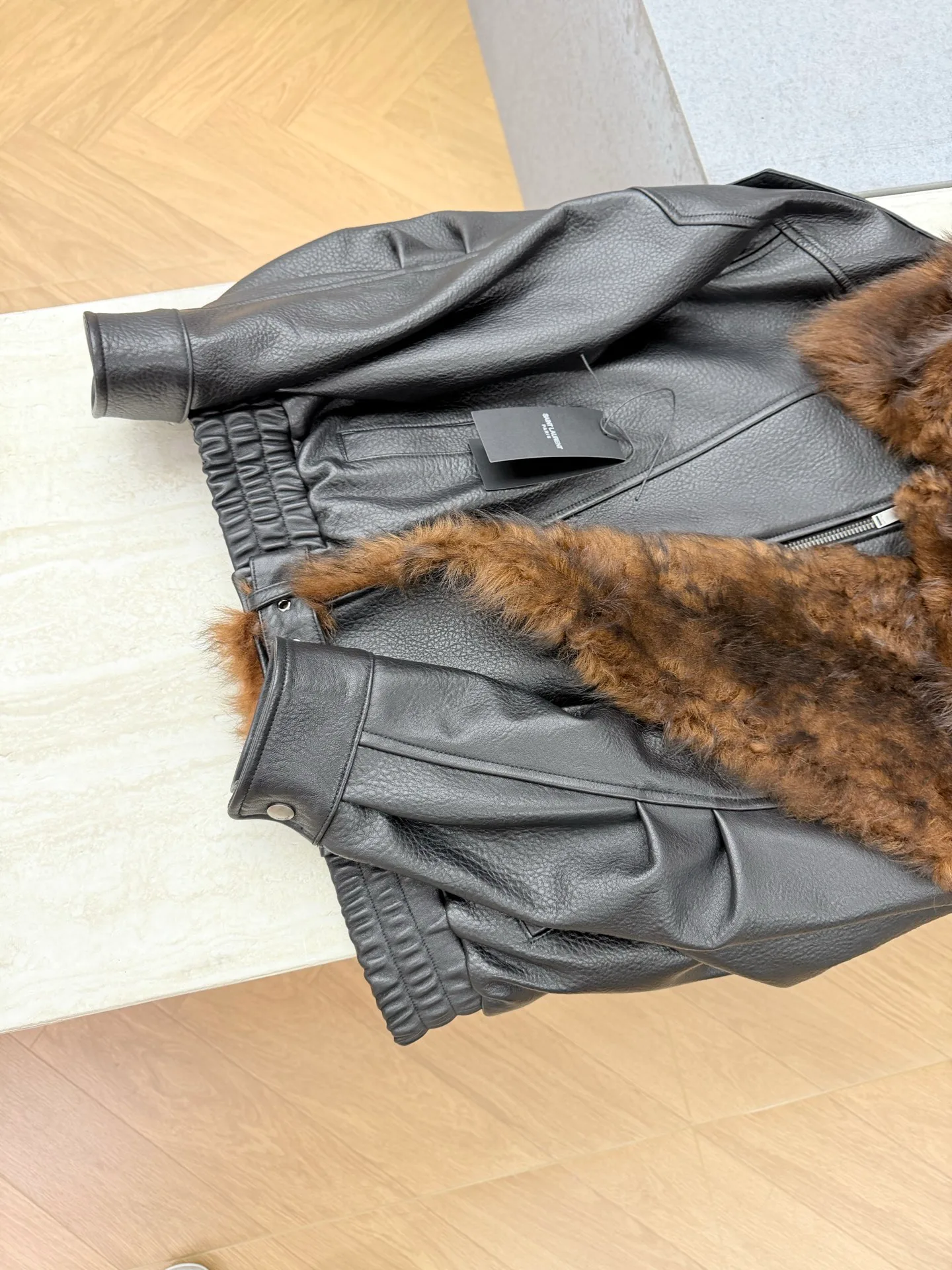 Кожаные Куртки И Дублёнки Женские Saint Laurent 18743235