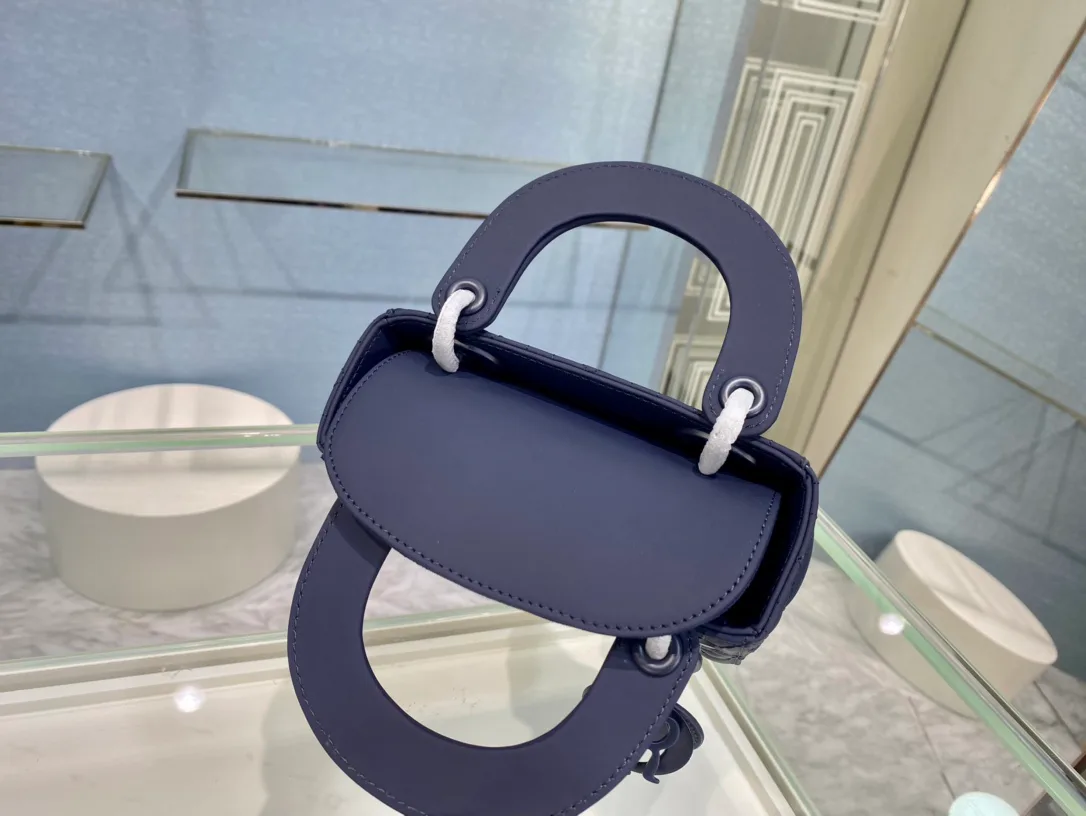 Классические Сумки Женские Christian Dior 423973