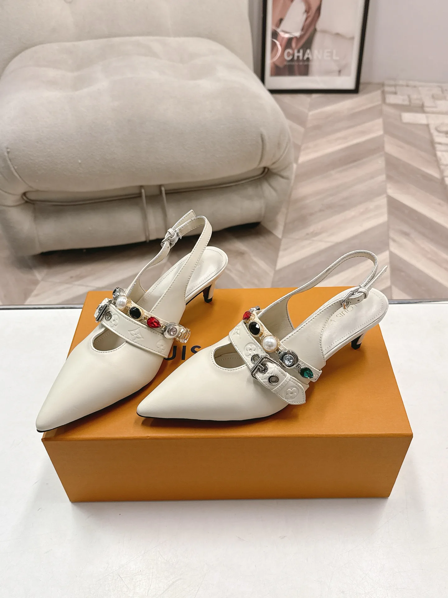Туфли Женские Louis Vuitton 11190713