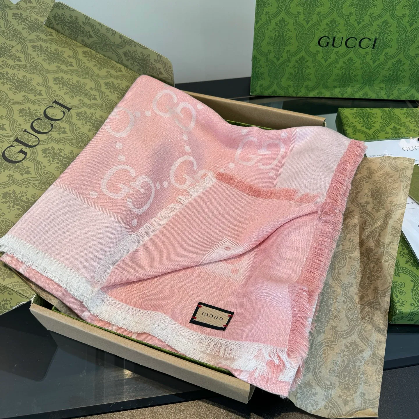 Шарфы Gucci 18275070