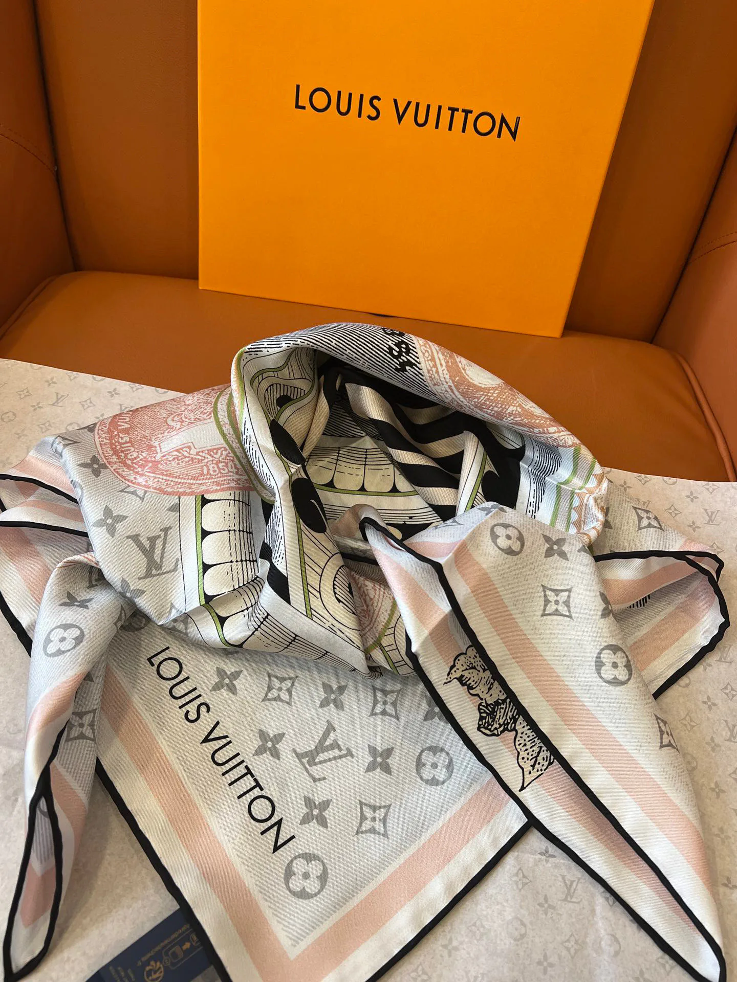 Шарфы Louis Vuitton 7212