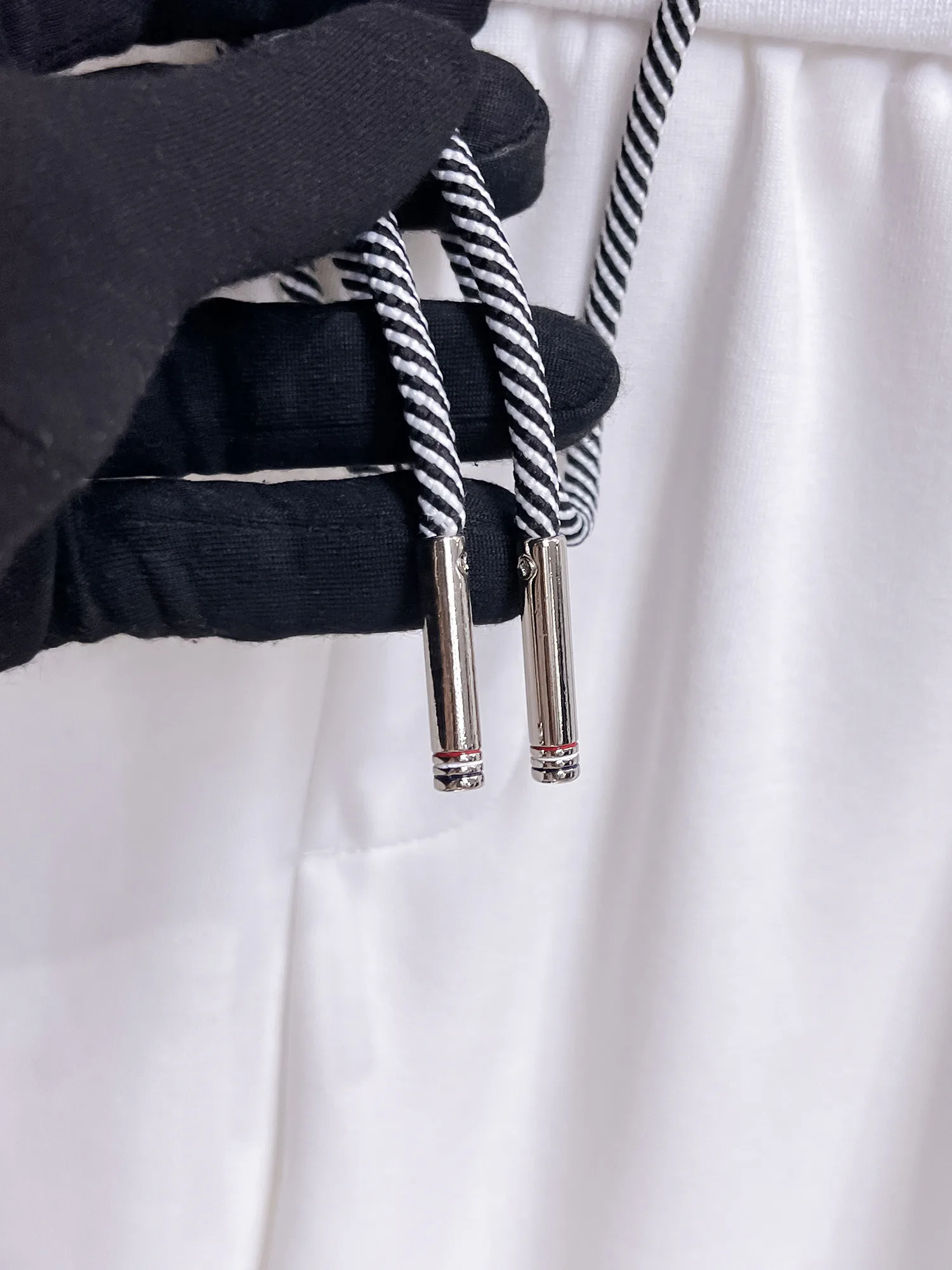 Шорты Мужские Moncler 13417633
