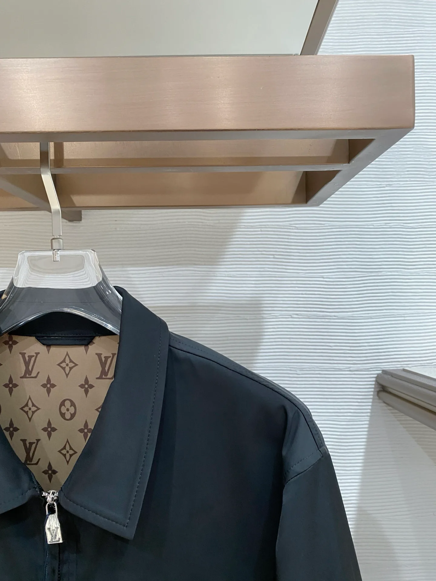 Куртки И Пуховики Мужские Louis Vuitton 2385902