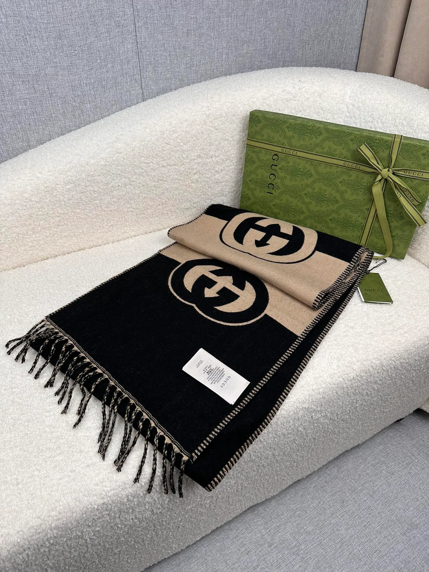 Шарфы Gucci 18275029