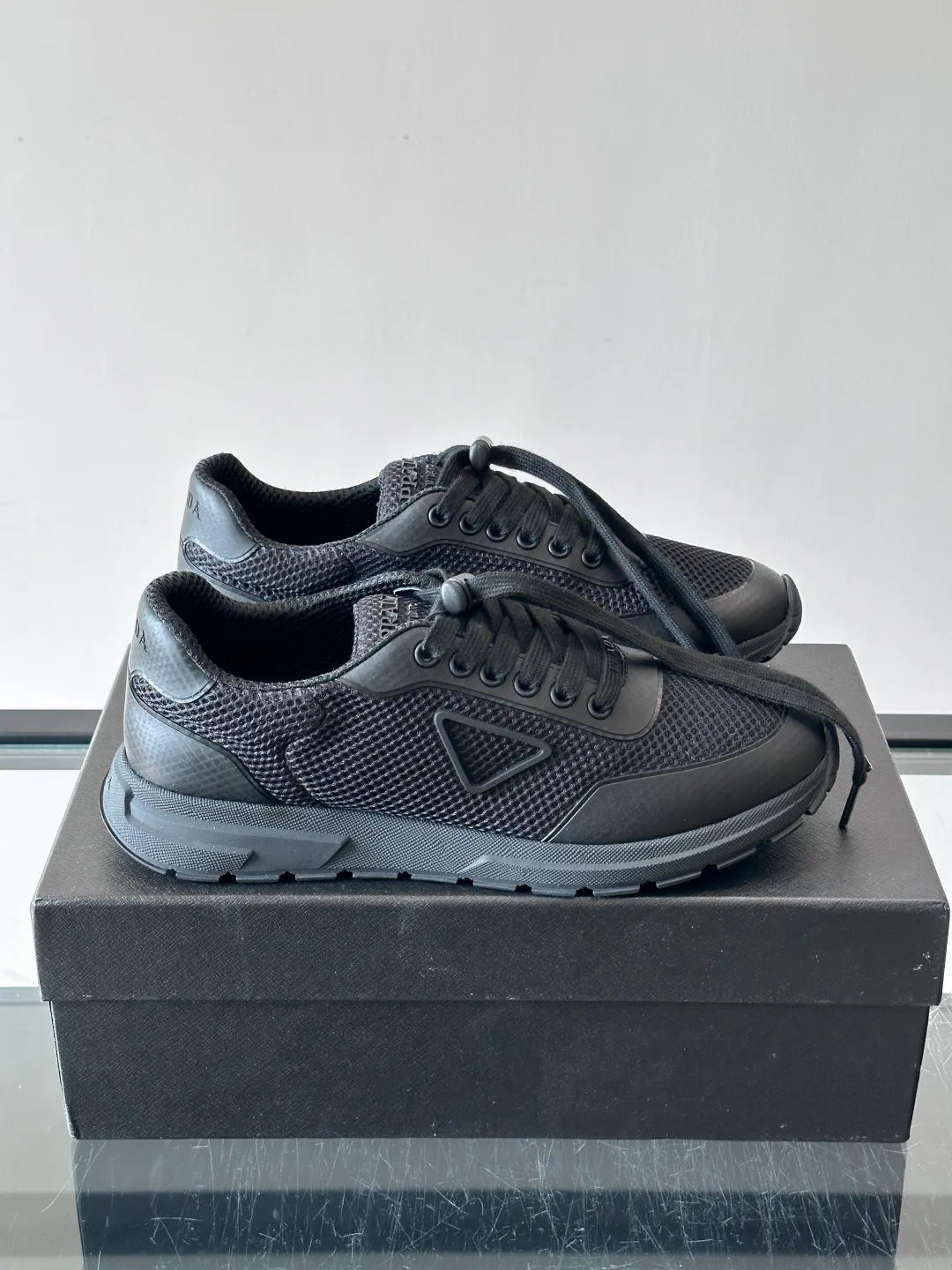 Кроссовки Мужские Prada 17646152