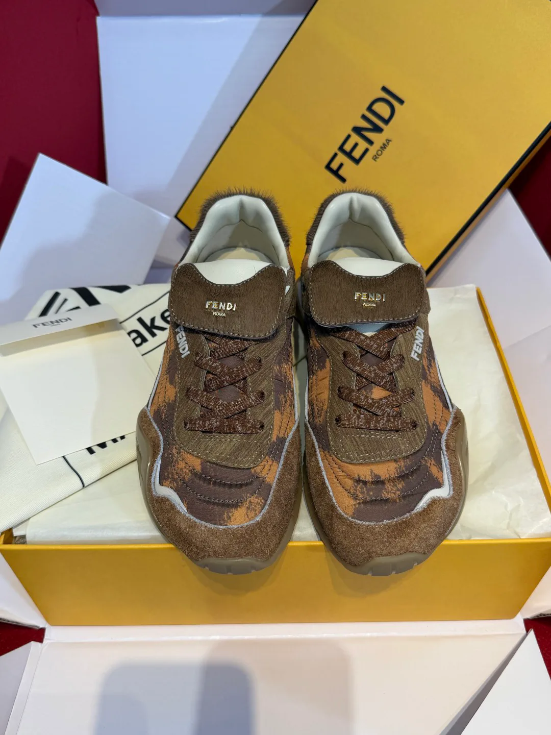 Кроссовки Женские Fendi 789650