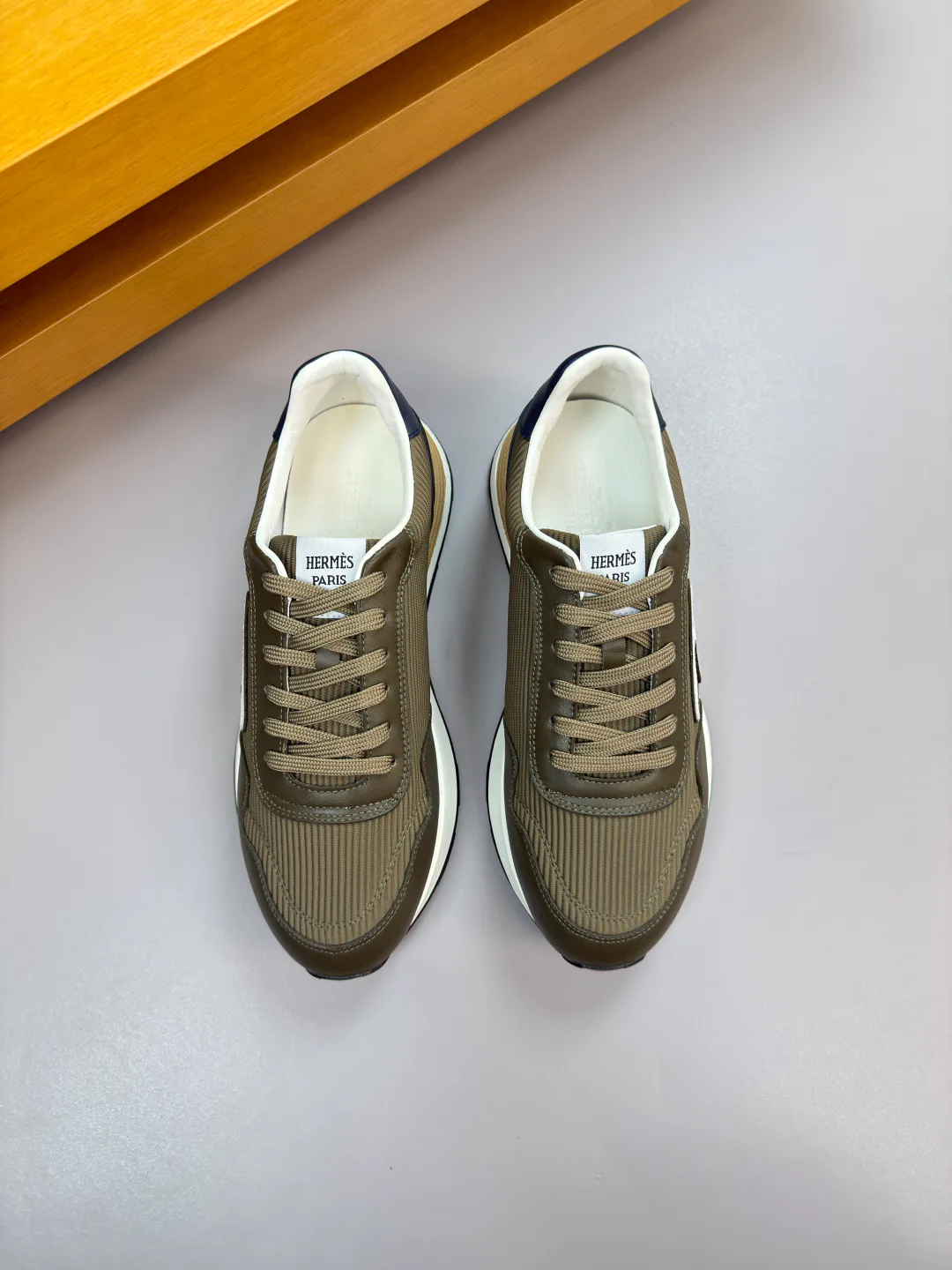 Кроссовки Мужские Hermes 2389653