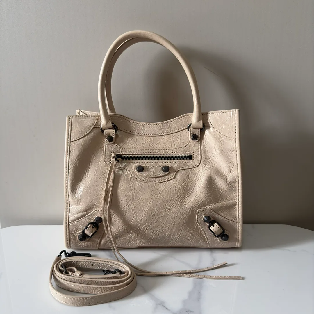 Классические Сумки Женские Balenciaga 11872237
