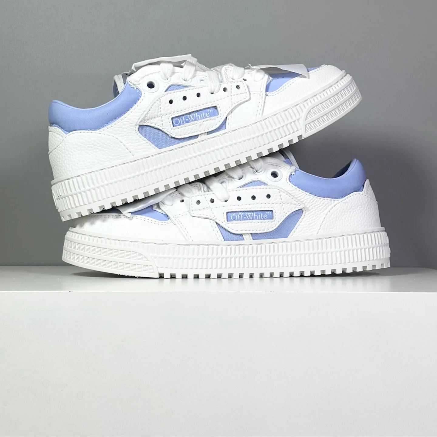 Кроссовки Женские Off-White 18039063