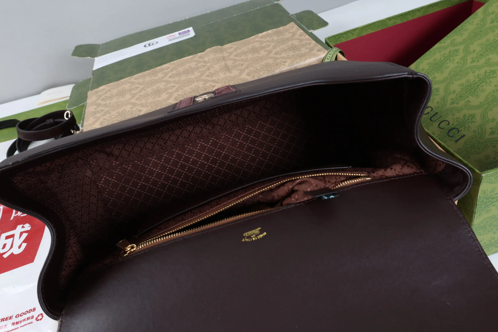 Классические Сумки Женские Gucci 18223258