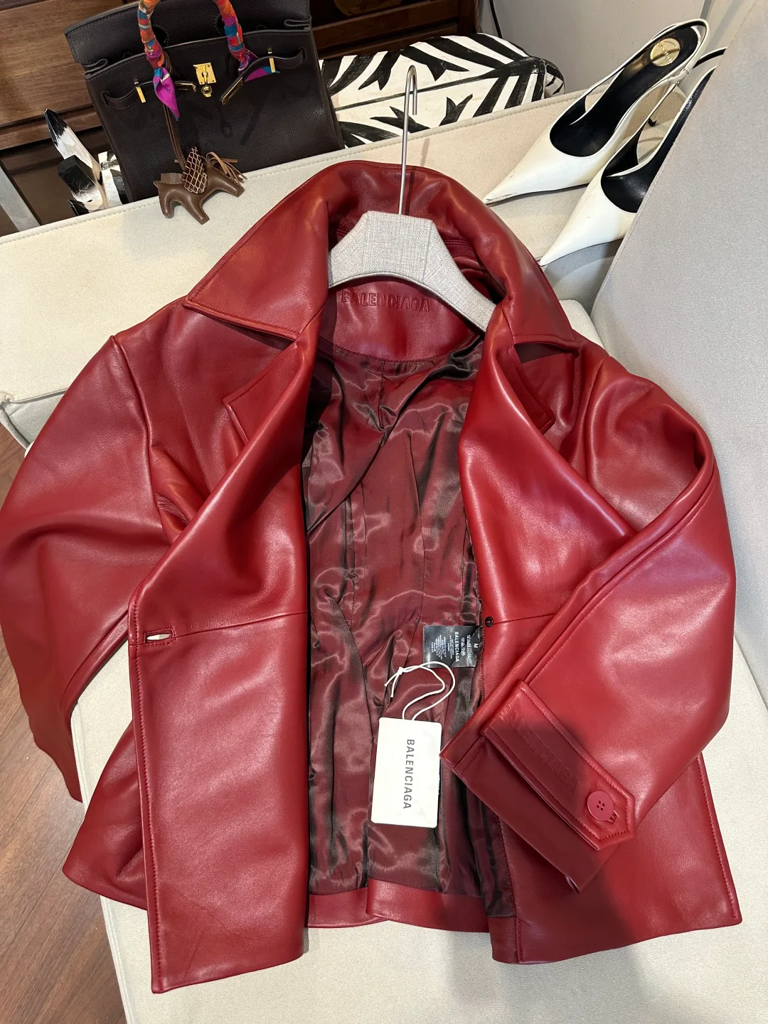 Кожаные Куртки И Дублёнки Женские Balenciaga 18515828