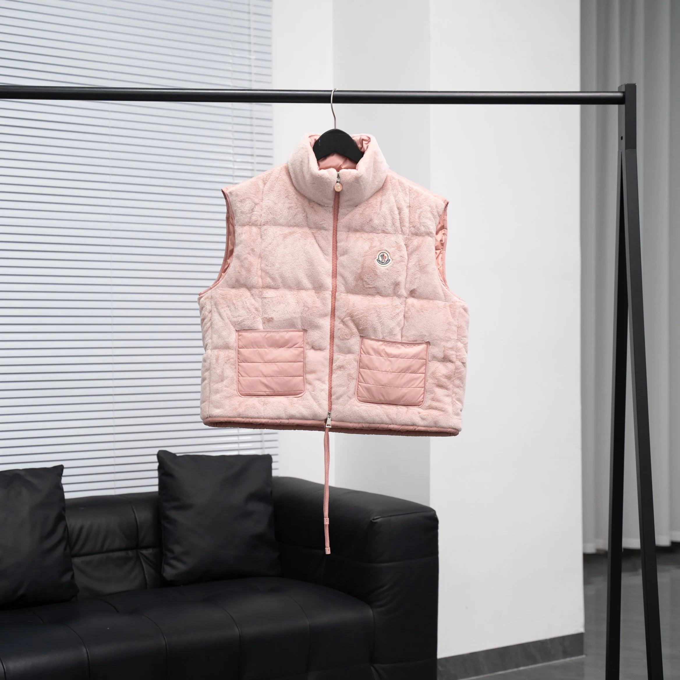 Жилеты Женские Moncler 745283