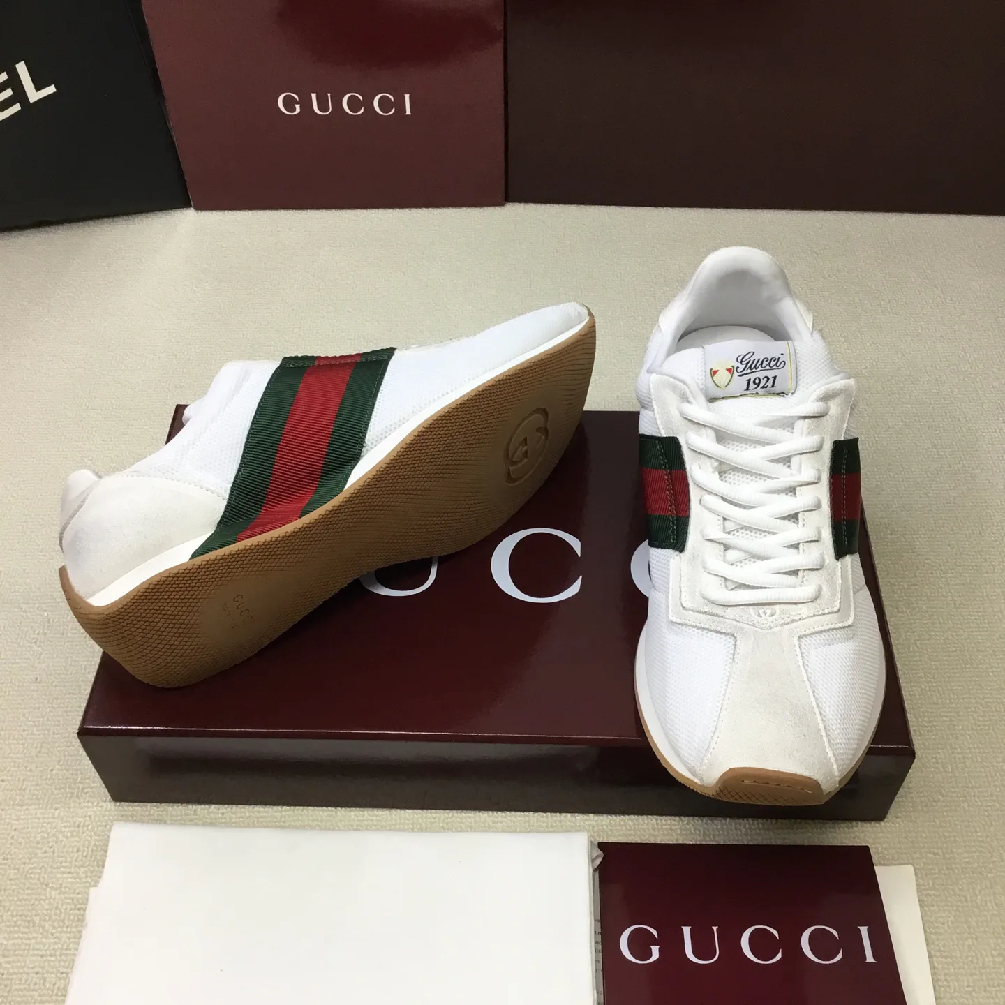 Кроссовки Женские Gucci 18773885