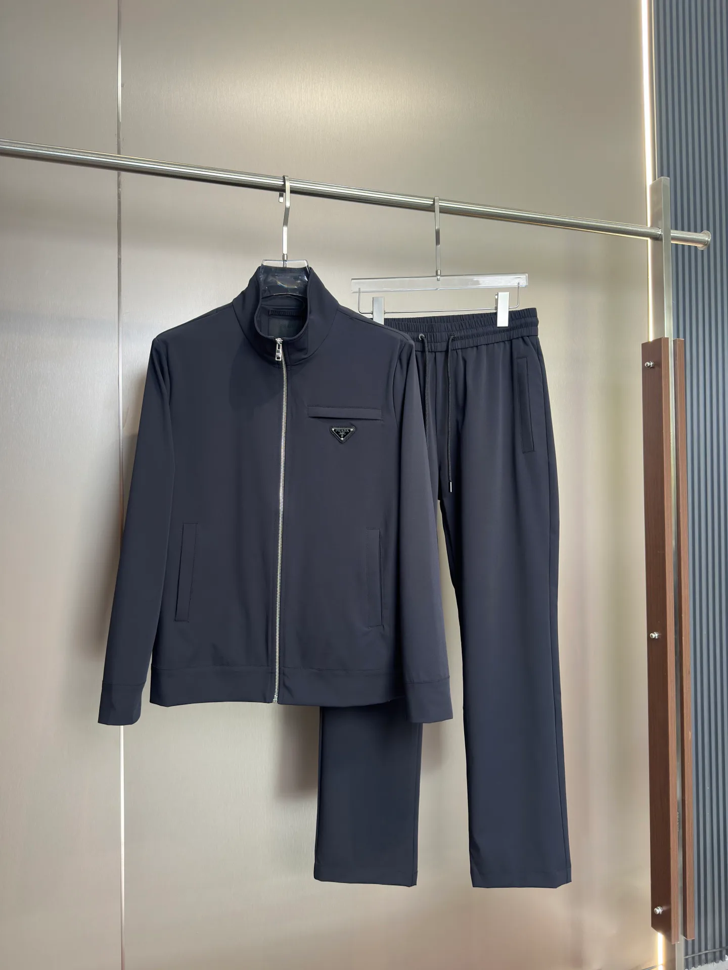 Куртки И Пуховики Мужские Prada 12673467