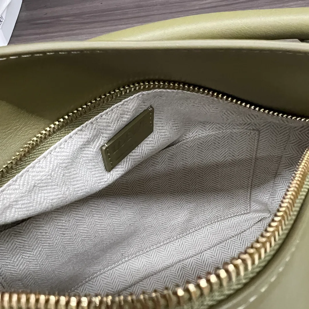 Классические Сумки Женские Loewe 11699893