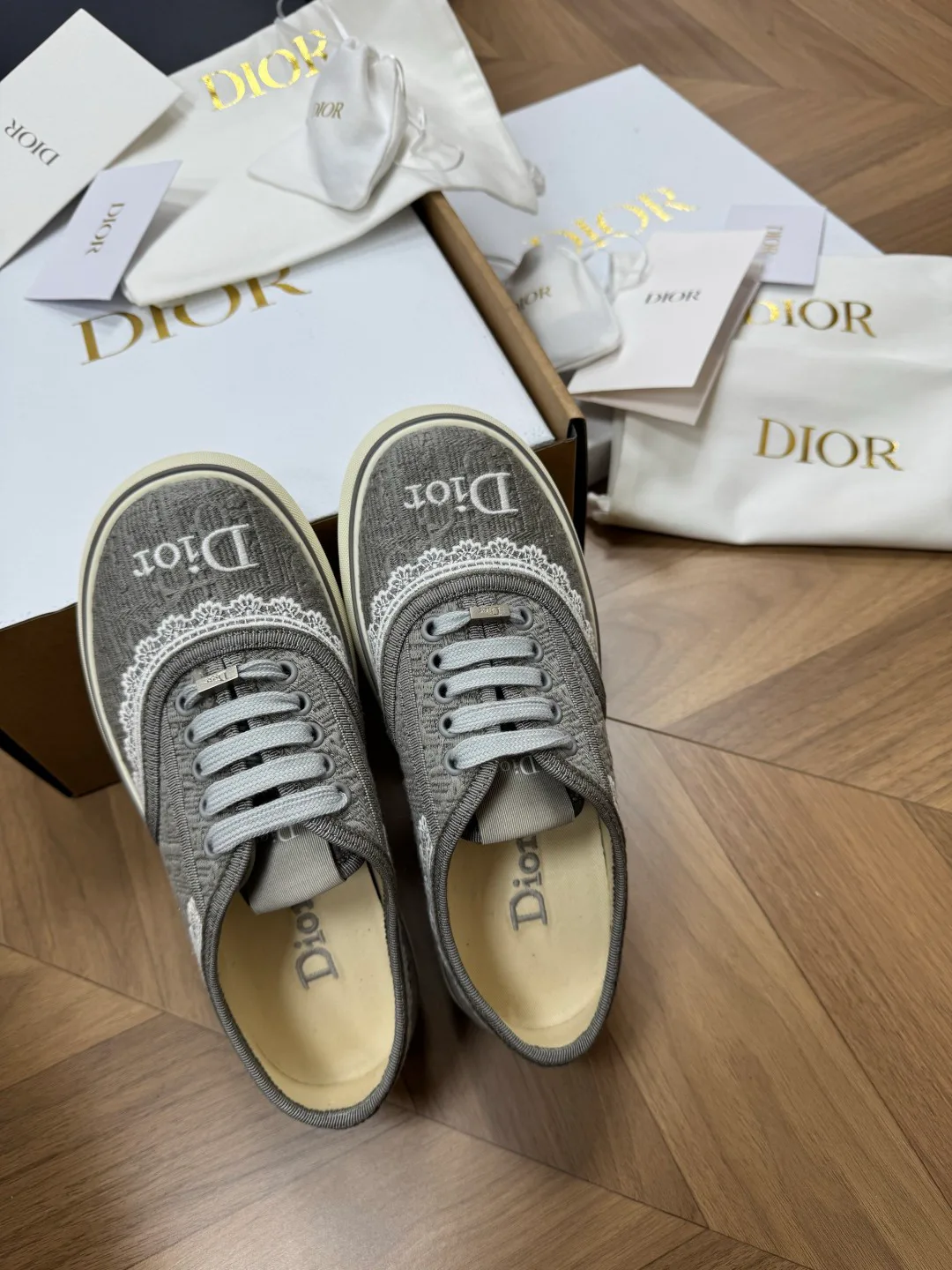 Кроссовки Женские Christian Dior 17902826