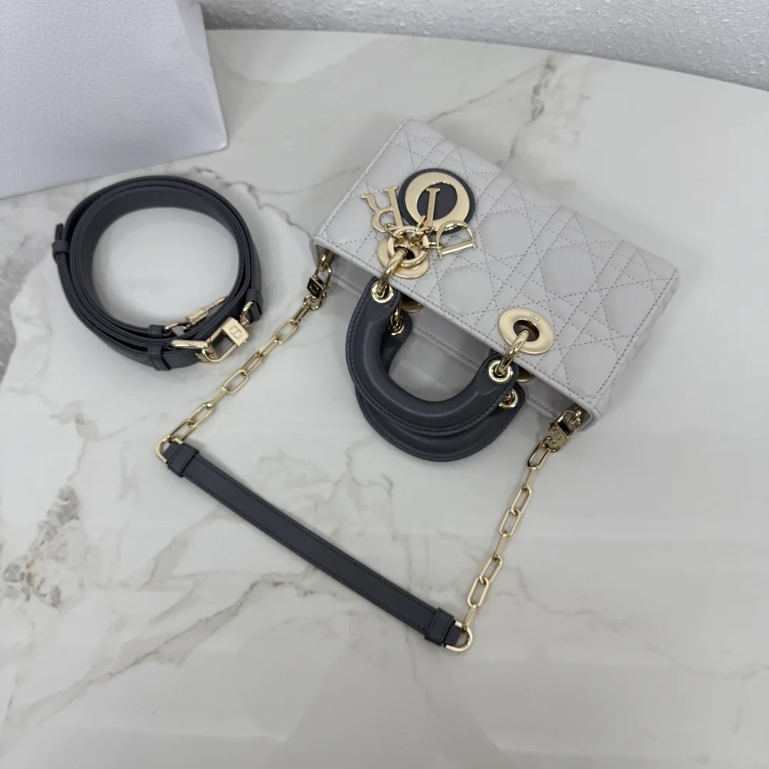 Классические Сумки Женские Christian Dior 18116368