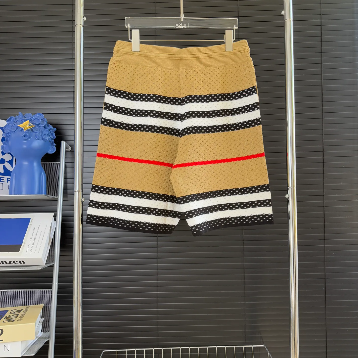 Шорты Женские Burberry 10952477