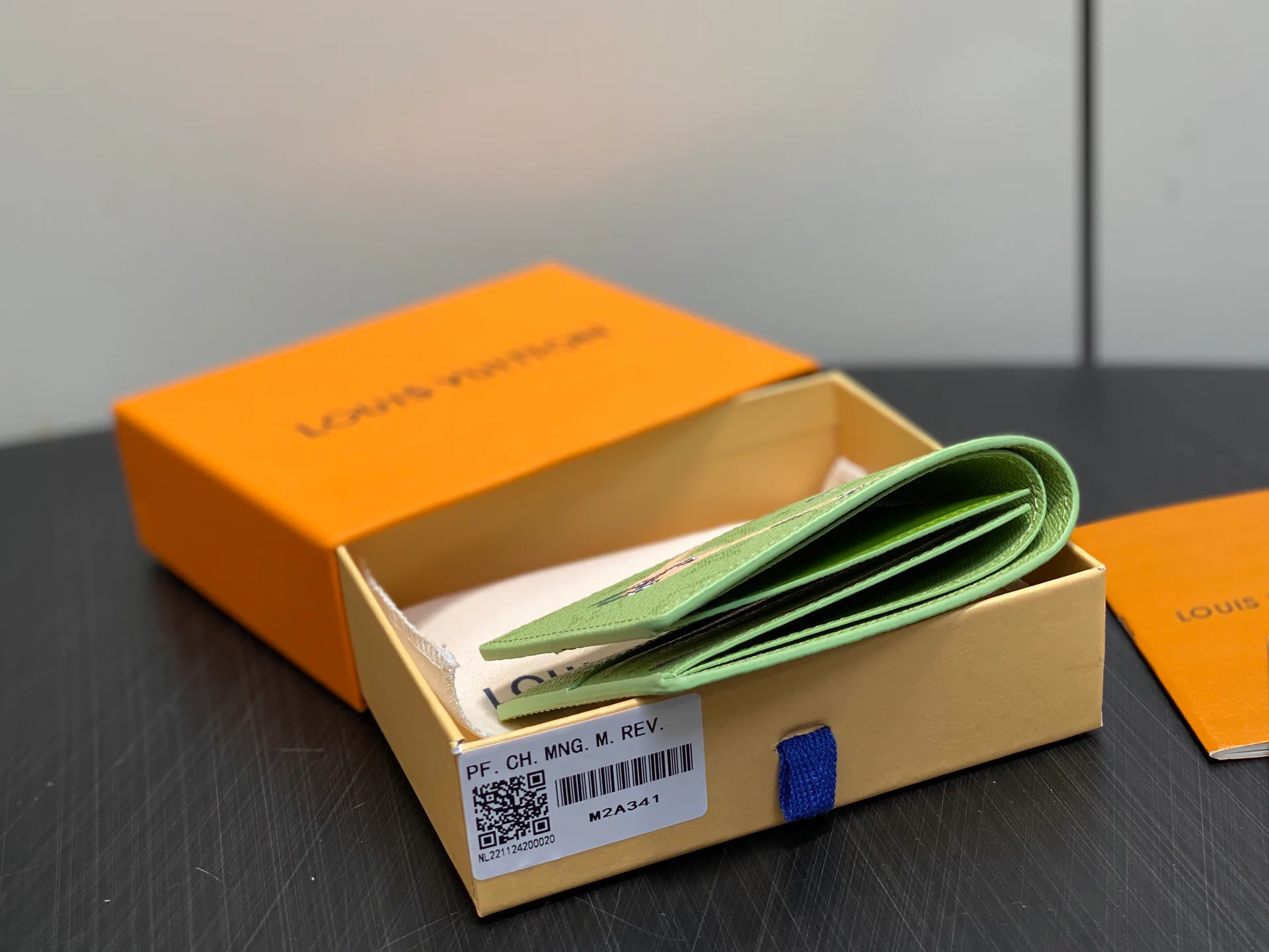 Клатчи Женские Louis Vuitton 17499414
