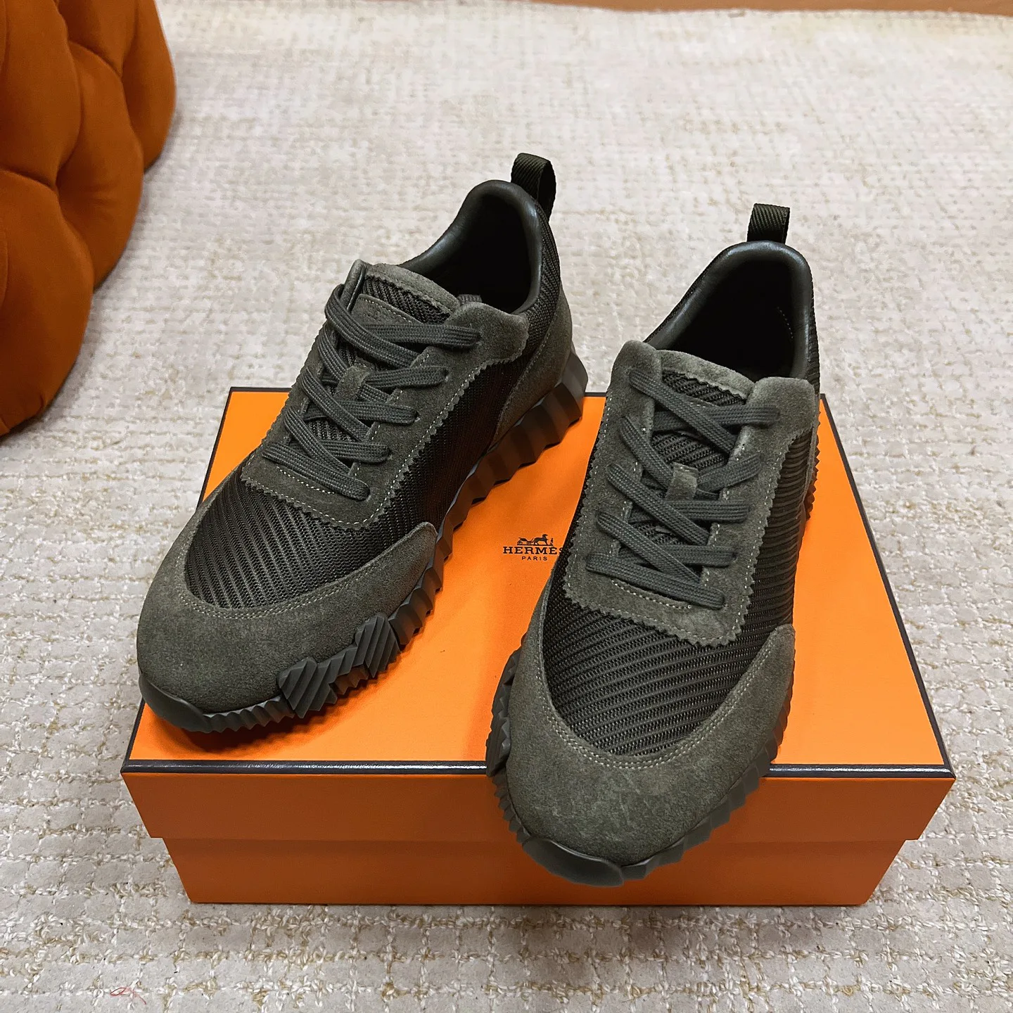 Кроссовки Женские Hermes 18583719