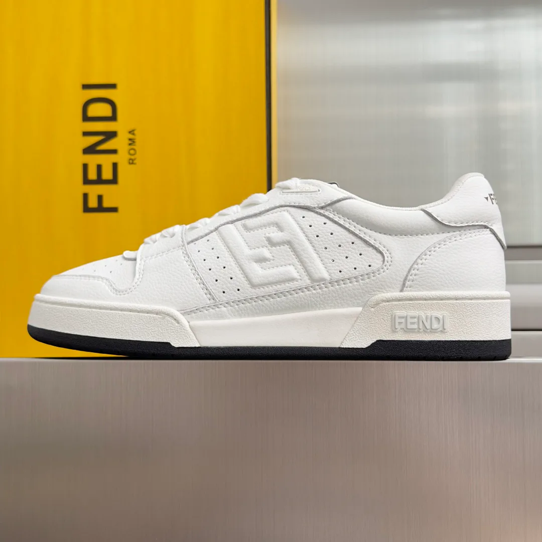 Кроссовки Женские Fendi 17729642