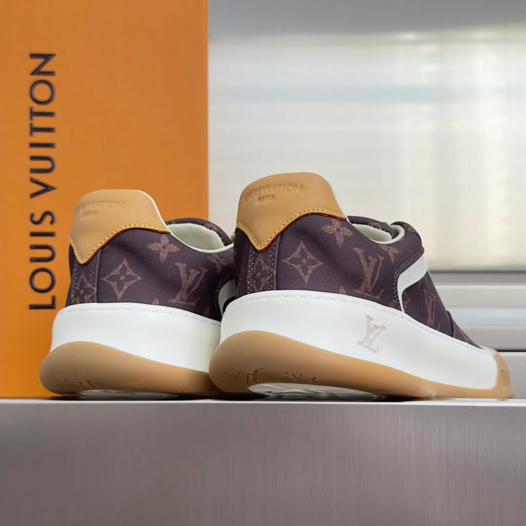 Кроссовки Мужские Louis Vuitton 18703778