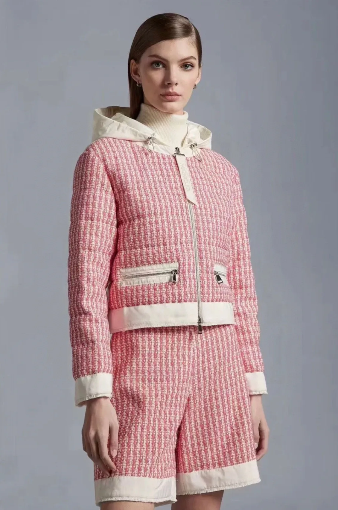 Куртки И Пуховики Женские Moncler 2495