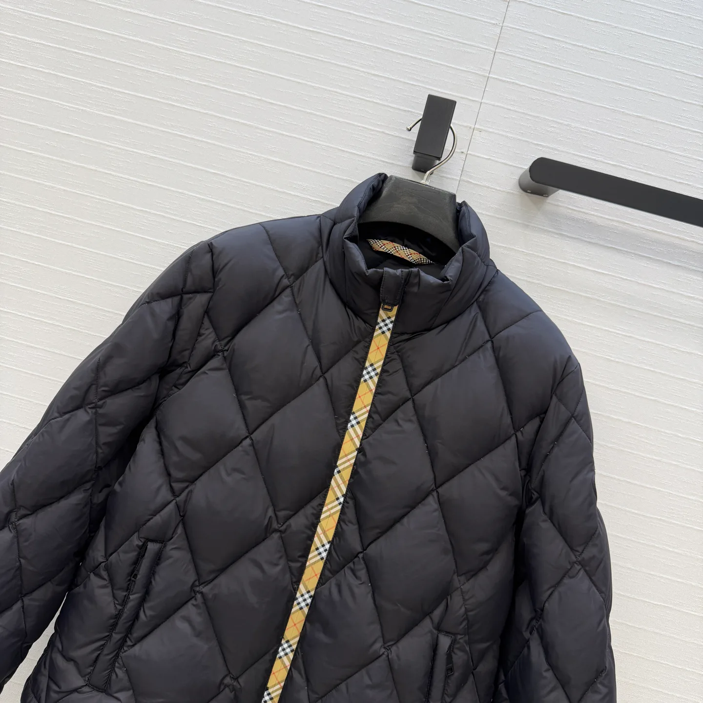 Куртки И Пуховики Женские Burberry 18325227