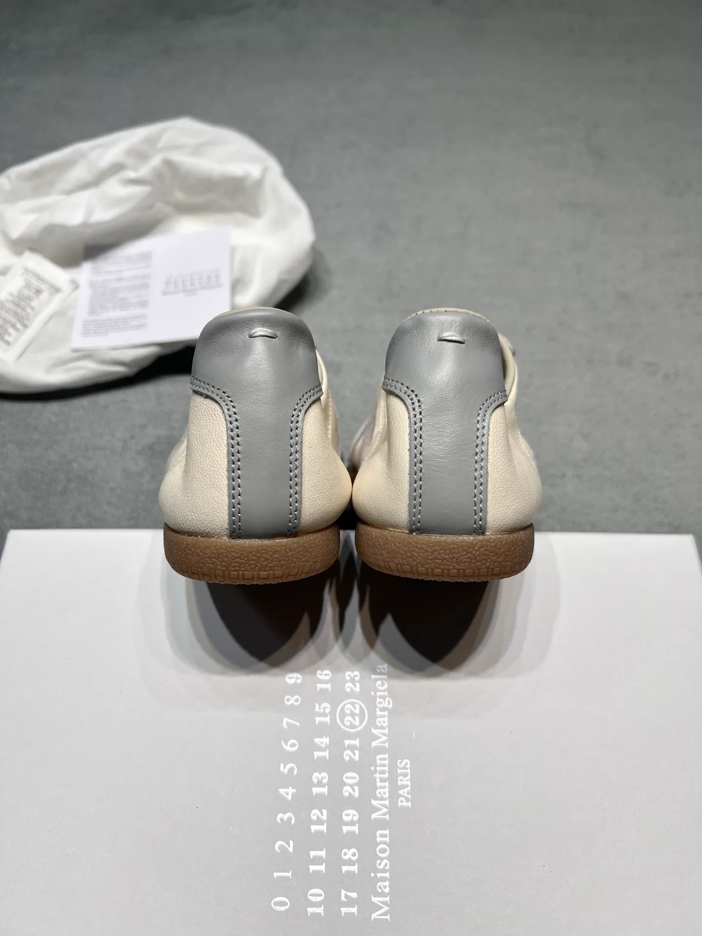 Кроссовки Женские Maison Margiela 18366871