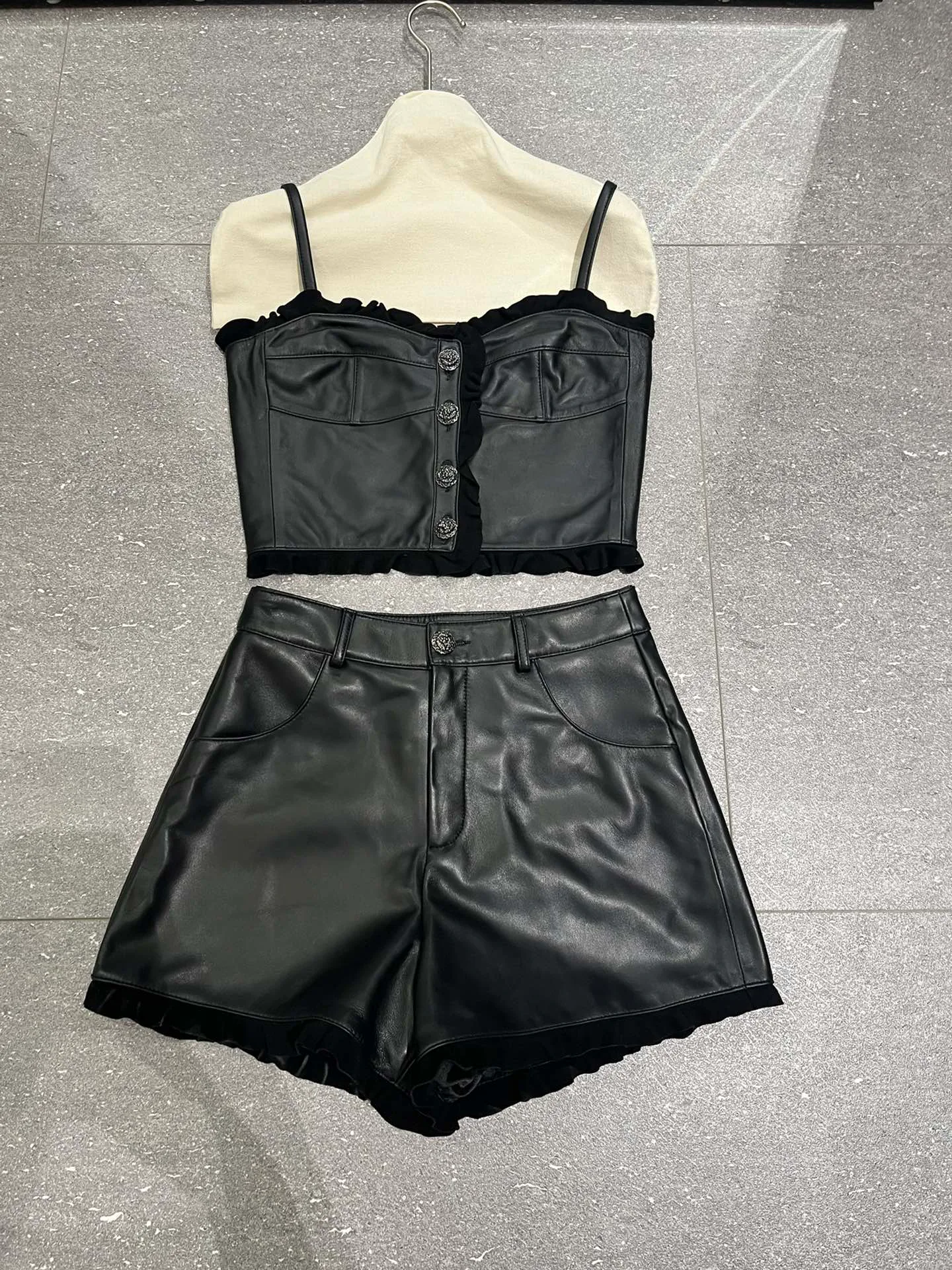 Костюмы Женские Chanel 10088613