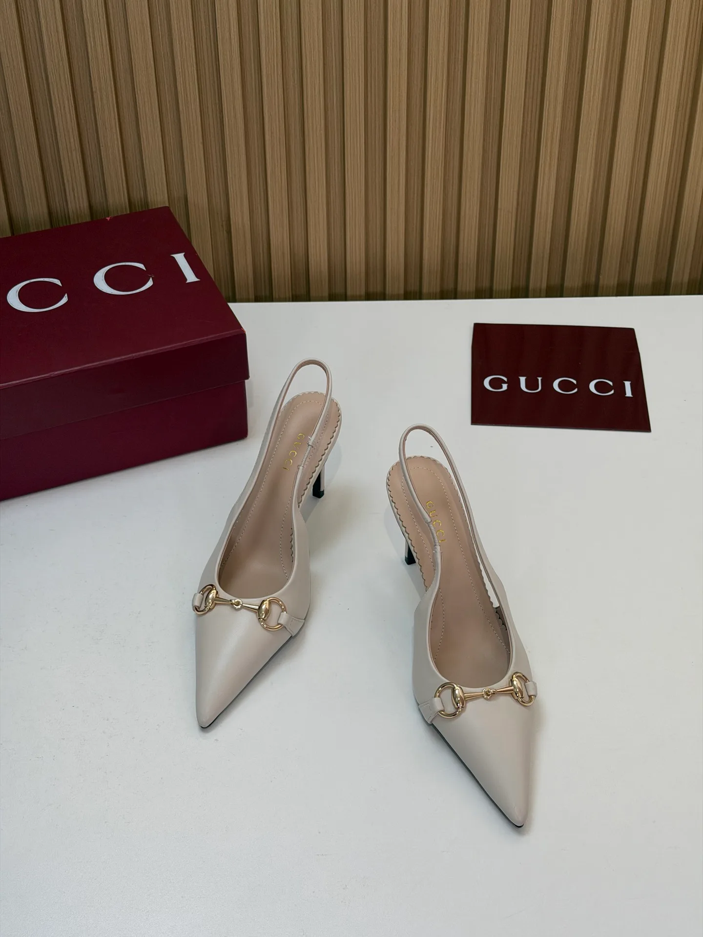 Туфли Женские Gucci 18396284