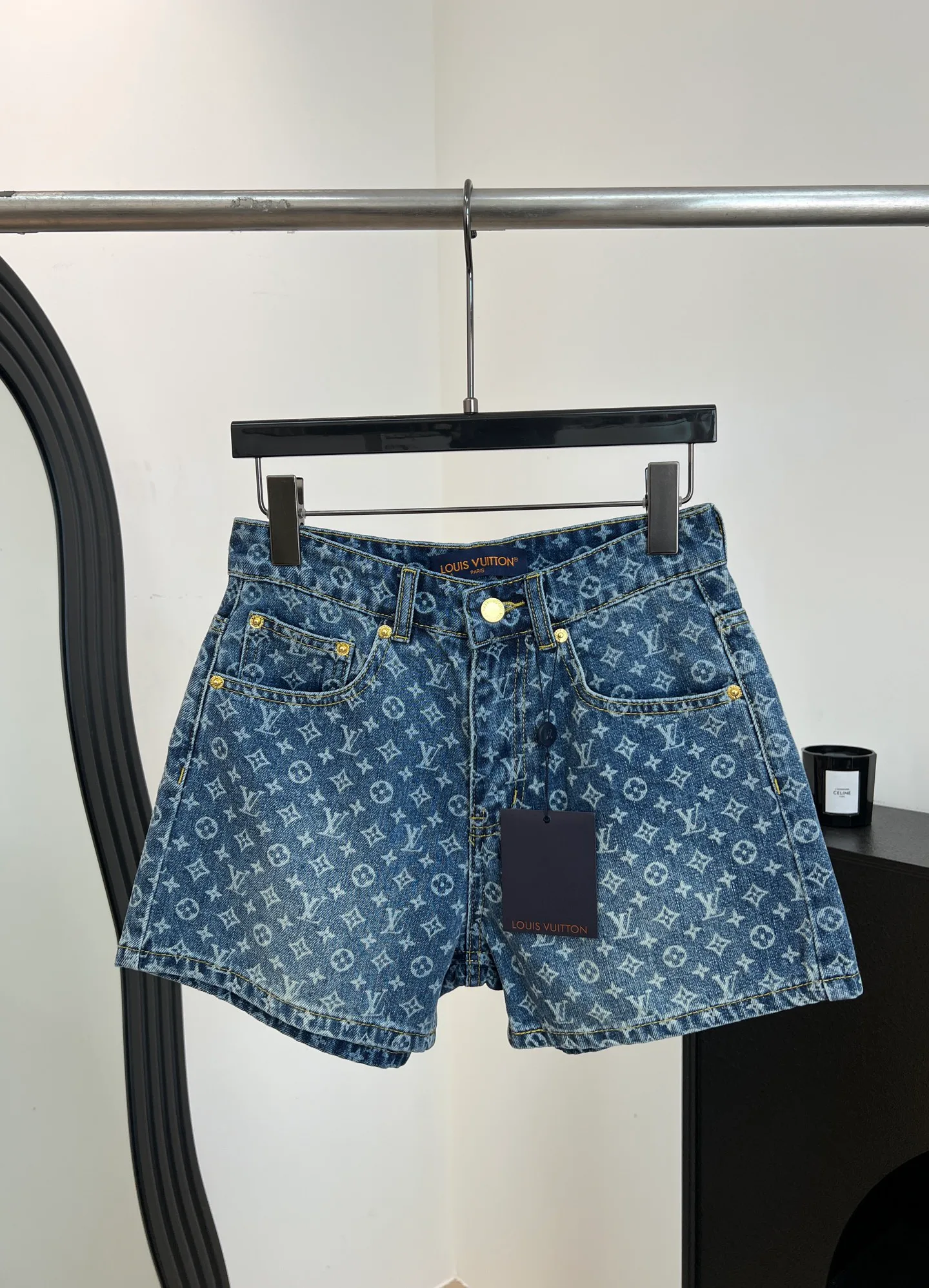 Шорты Женские Louis Vuitton 11645810